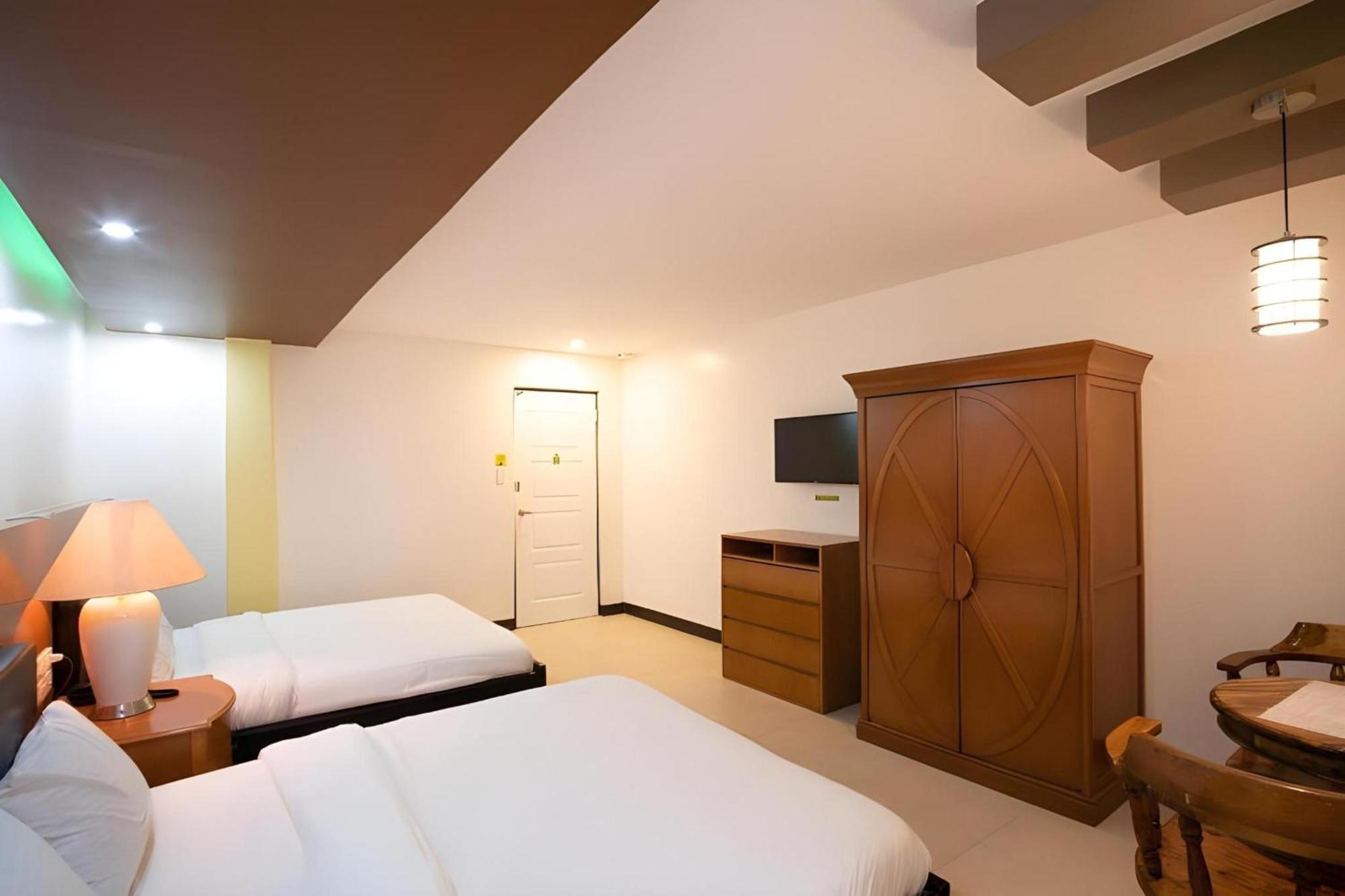 Oyo 195 Ranchotel - Binan Exterior photo